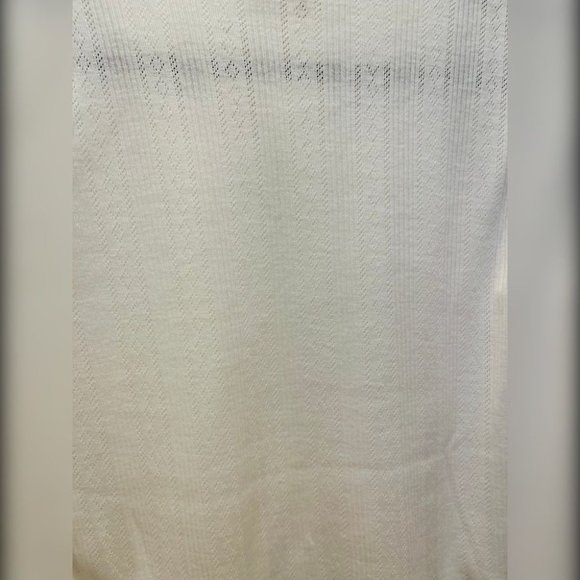 White Top with Ruffles - Picture 4 of 5